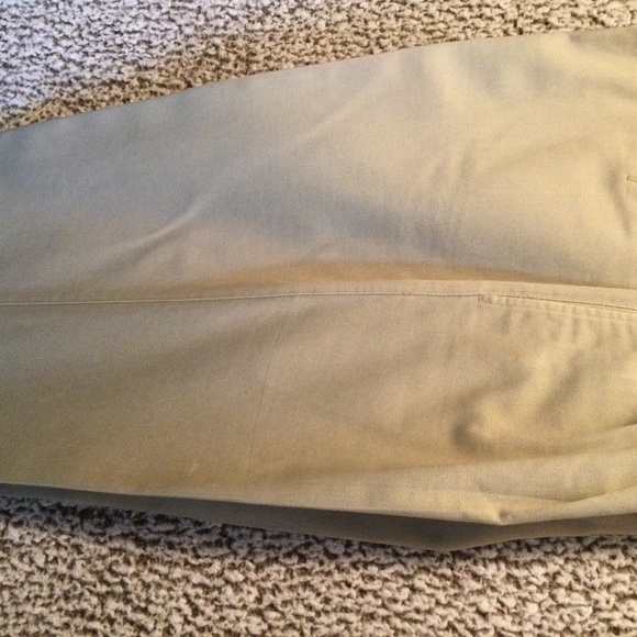Van Heusen Khaki/Chinos - Picture 4 of 6
